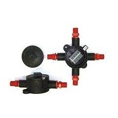 КСРВ-4-2-К Коробка пластиковая на 4 ввода,  штуцер  (Распродажа. На складе 1 шт.)